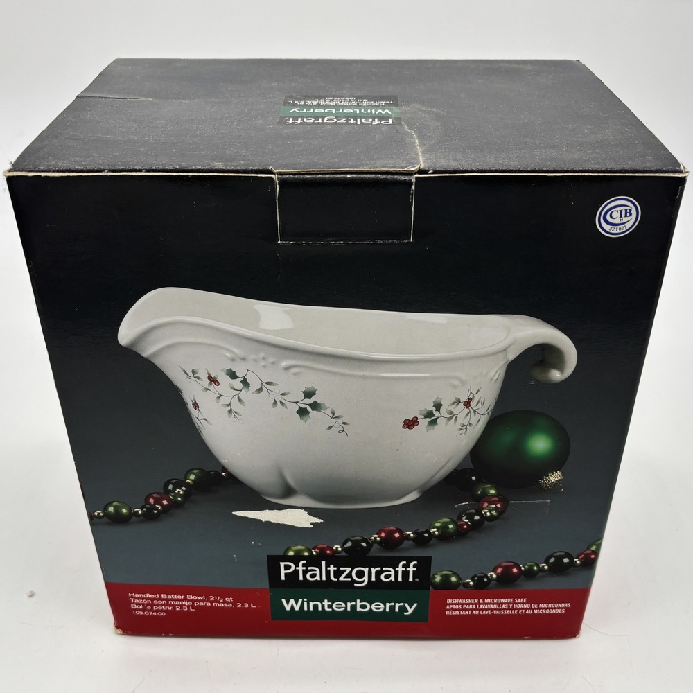 Vtg Pfaltzgraff Winterberry Batter Bowl 2.5 Qt White Excellent Holly Holiday